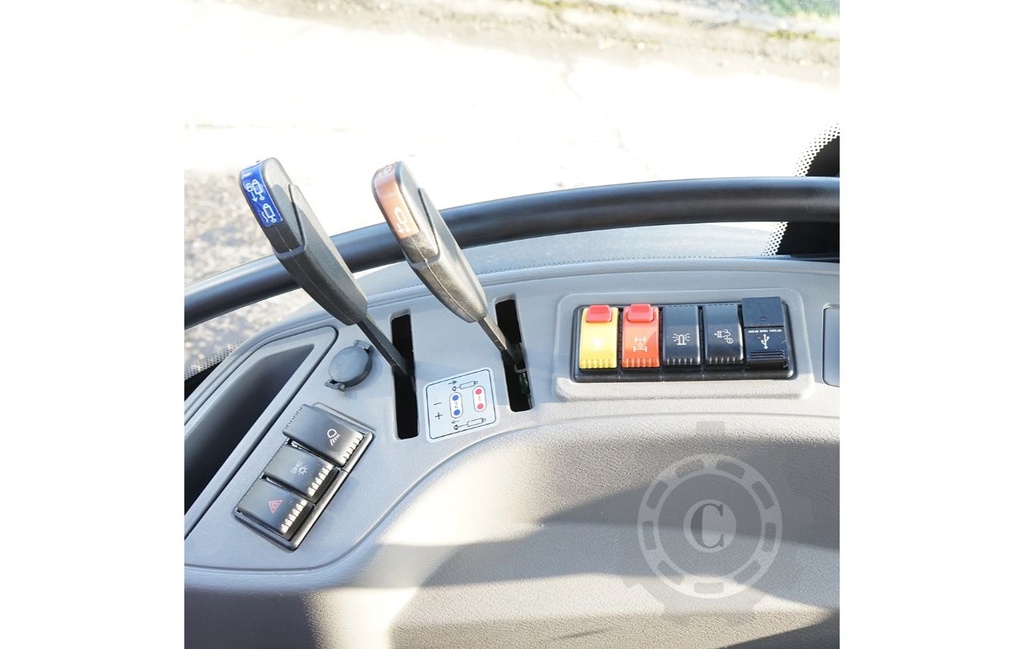 Tractor cu cabina 75CP 4x4 inmatriculabil LOVOL M754