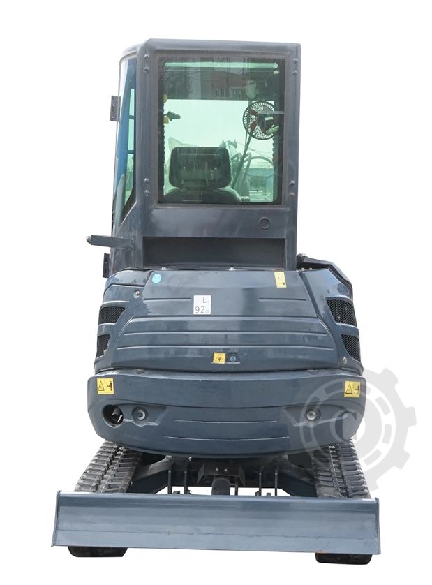 Mini excavator 2T cu cabina, motor diesel 25CP (18.4KW), adancime sapare 2120mm, capacitate ridicare 350Kg, 2 cupe incluse 400/770mm THOR