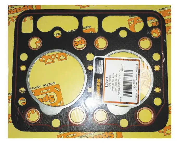 [CP026113] GARNITURA CHIULASA S71911